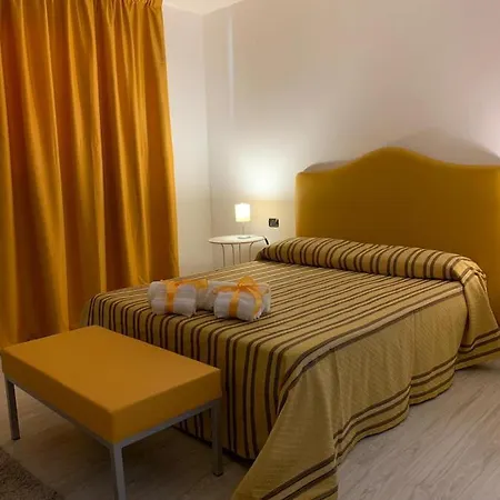Pensión San Pietro Book Sharing 4*