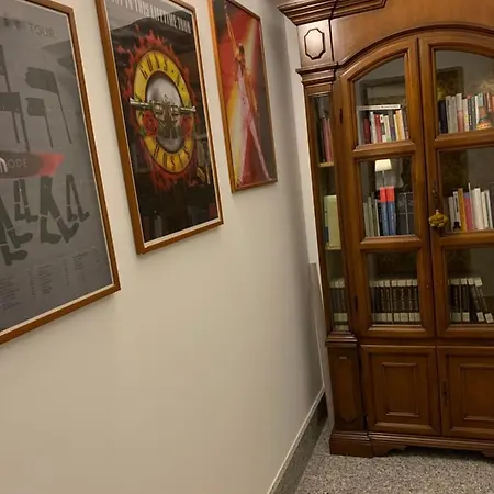 招待所 San Pietro Book Sharing